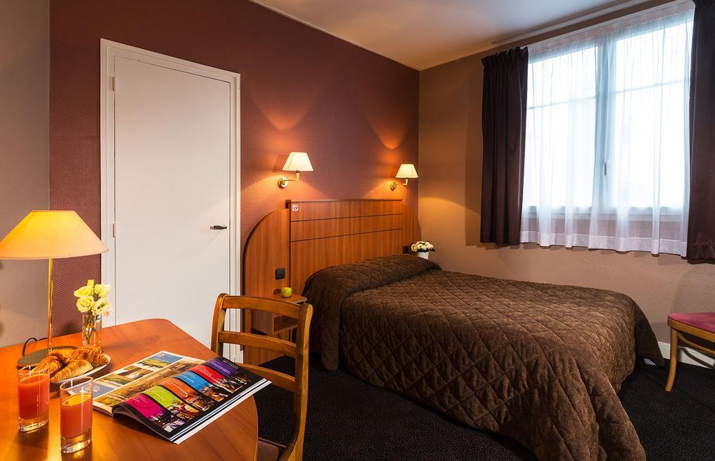 Hotel Astrid Rouen Exteriör bild