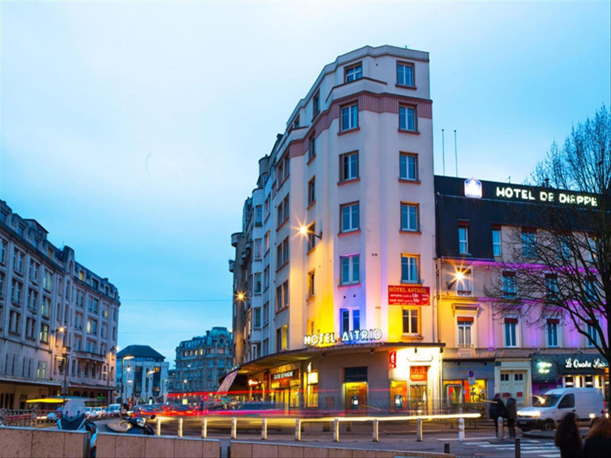 Hotel Astrid Rouen Exteriör bild