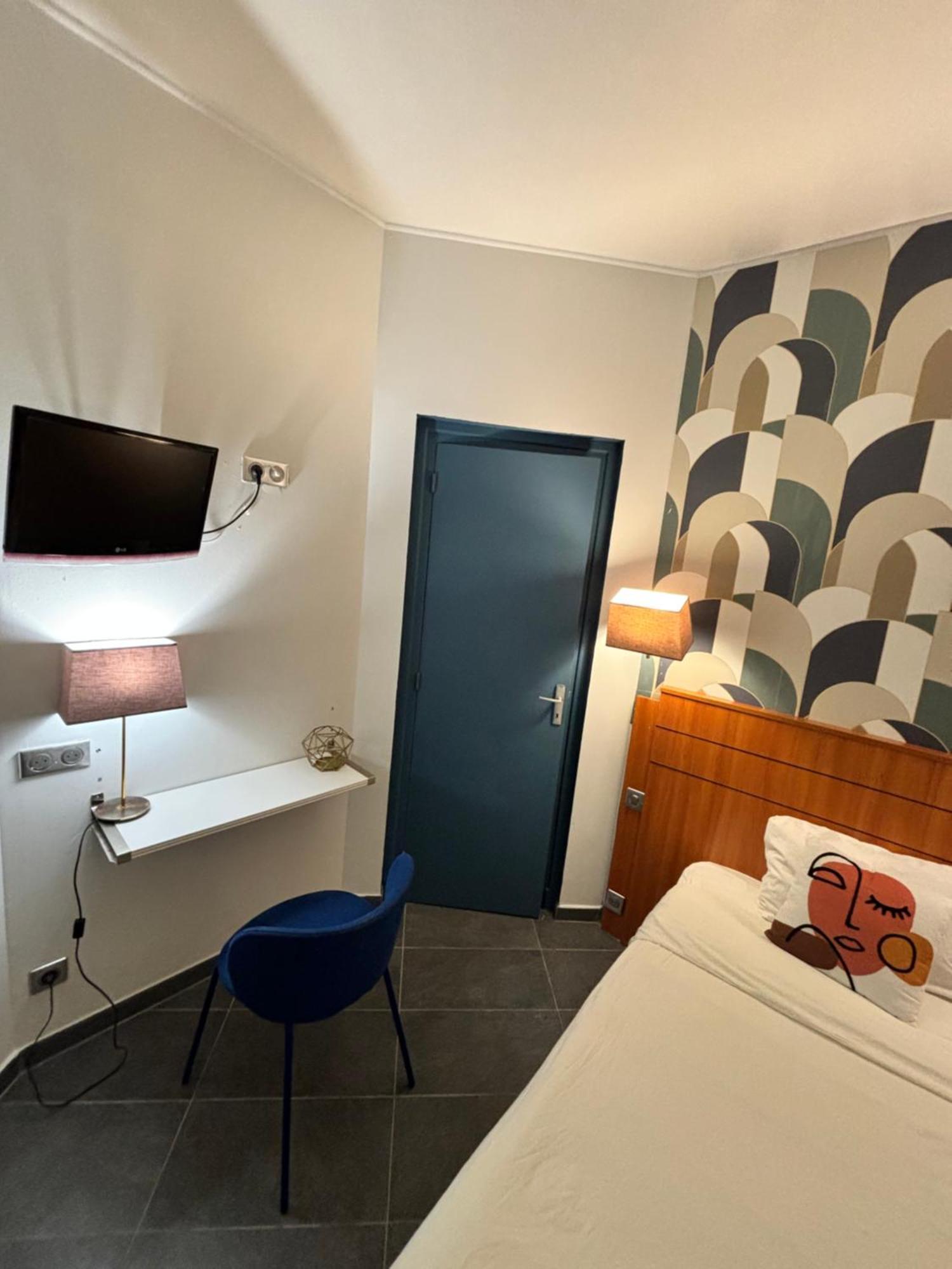 Hotel Astrid Rouen Exteriör bild