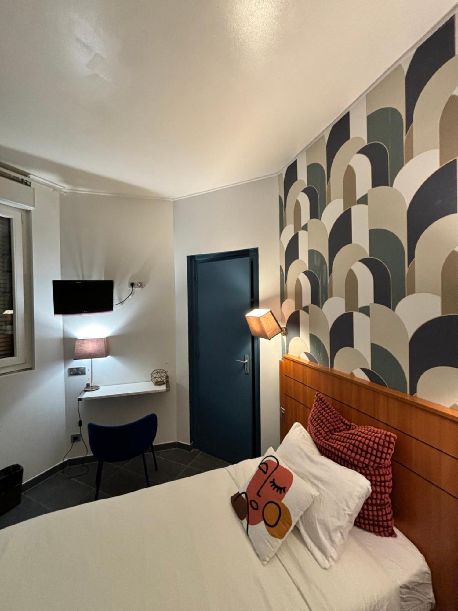 Hotel Astrid Rouen Exteriör bild