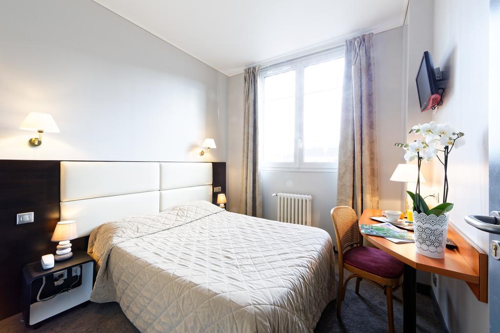 Hotel Astrid Rouen Exteriör bild