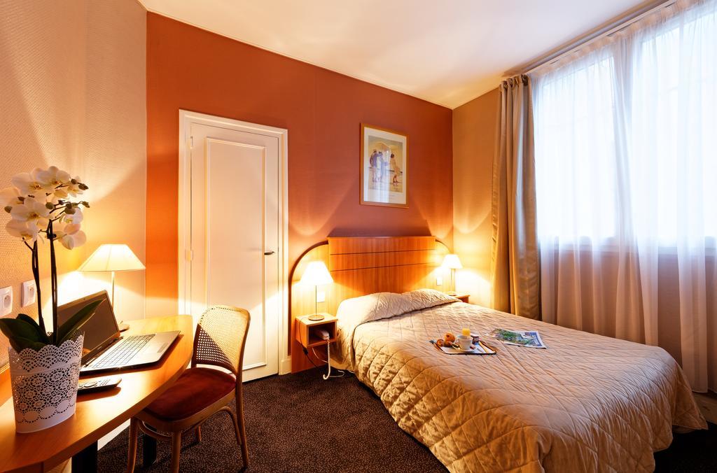 Hotel Astrid Rouen Exteriör bild